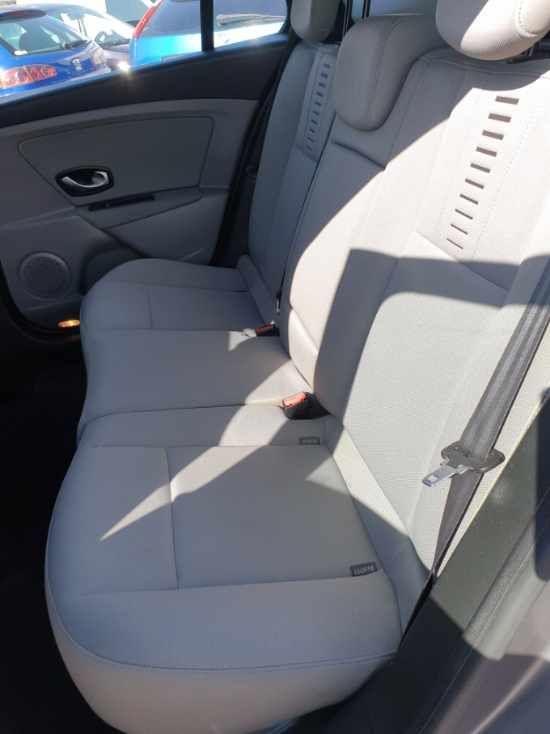 RENAULT MEGANE III ESTATE - 1.9 DCI 130 PRIVILEGE BVM