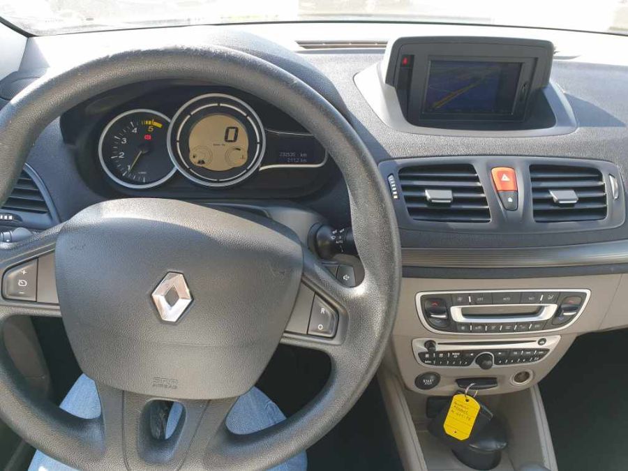 RENAULT MEGANE III ESTATE - 1.9 DCI 130 PRIVILEGE BVM