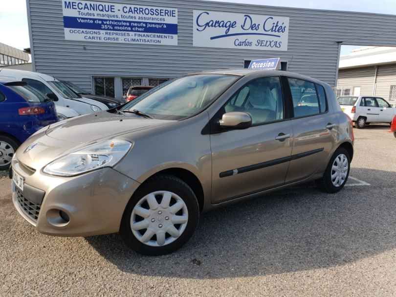 RENAULT CLIO III PHASE 2 - 5P DCI (70CH) ECO2 70CV 5P BVM DYNAMIQUE (2010)